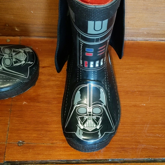 Star Wars Black and Red Kids Rain Boots - Picture 2 of 11